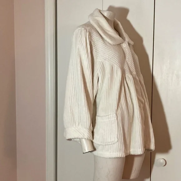 Collections Etc Women's Soft Fleece Button Front Bed Jacket pockets XXLarge - Picture 5 of 7